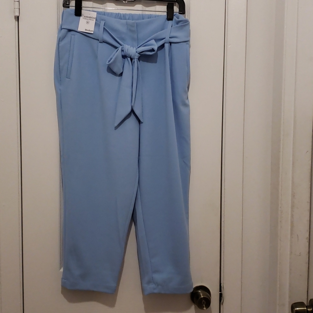 Tie Front Crop Pants  - Medium